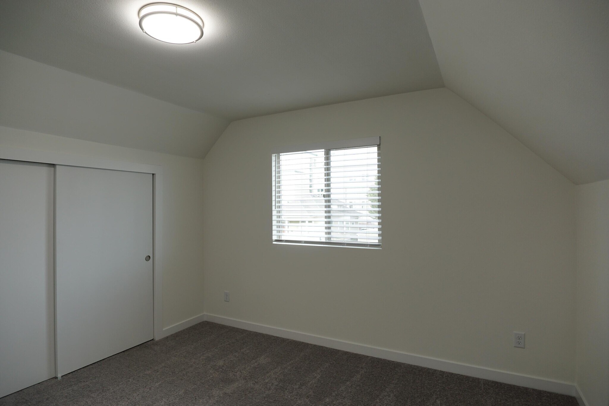 Building Photo - 3104 S 7th St