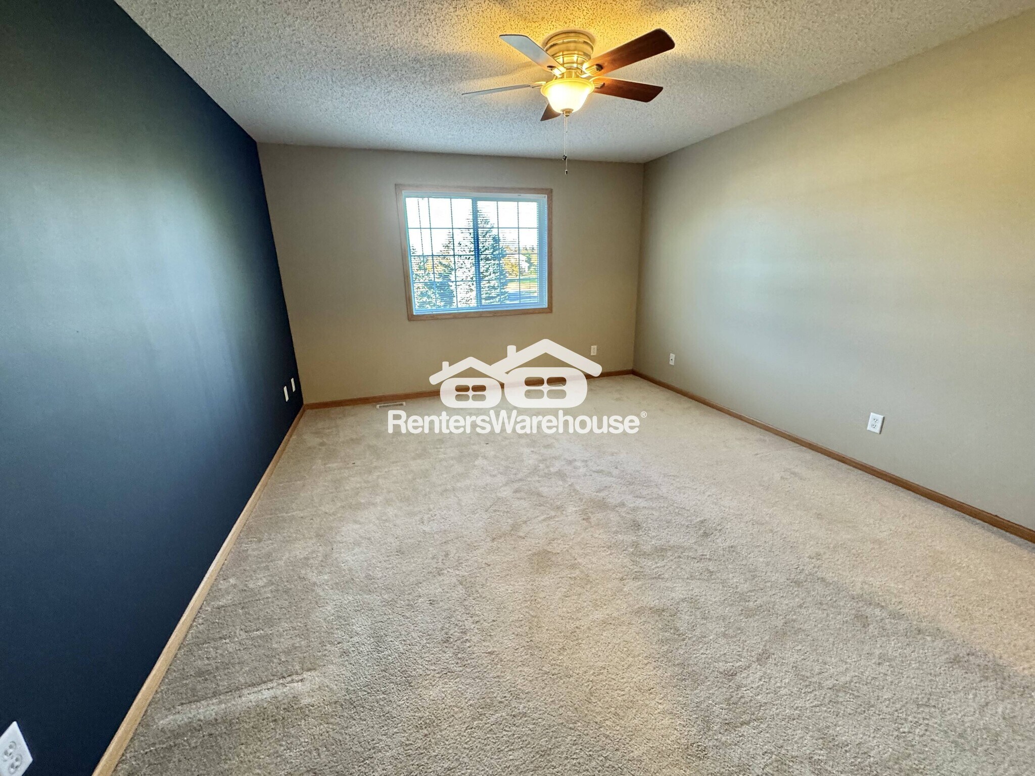 Building Photo - 17119 Eastwood Ave