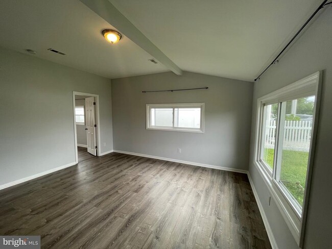 Building Photo - 1013 Anchor Way