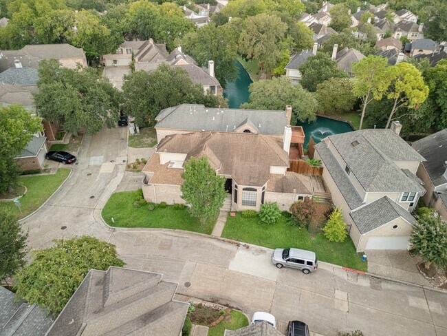 Building Photo - 12929 Kingsbridge Ln