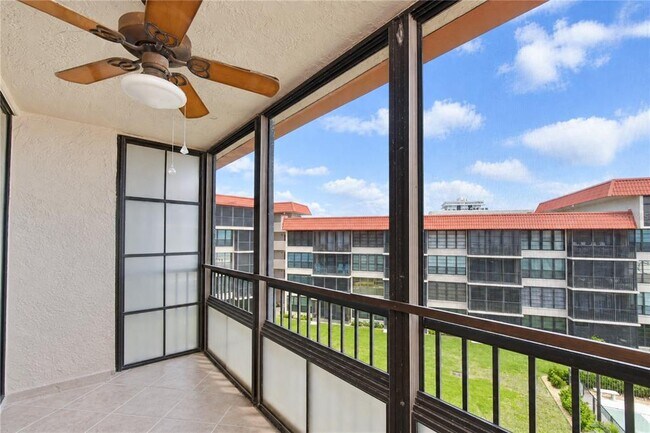 Building Photo - 17580 Gulf Blvd