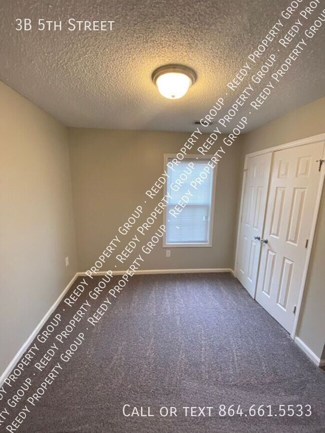 Building Photo - 3B 5th Street-