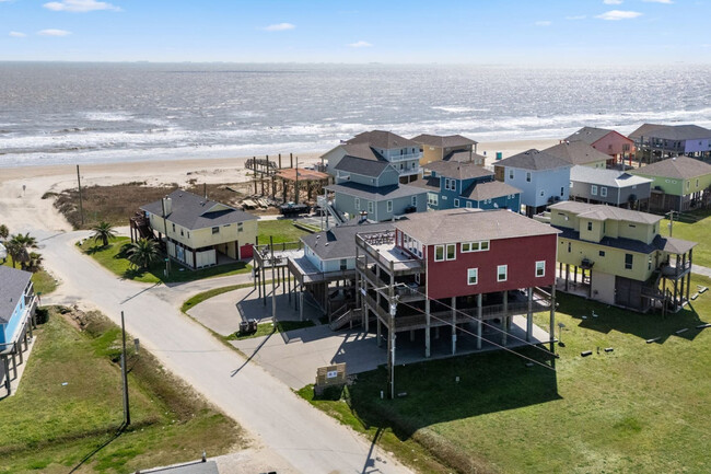 Building Photo - 907 S Cove Dr
