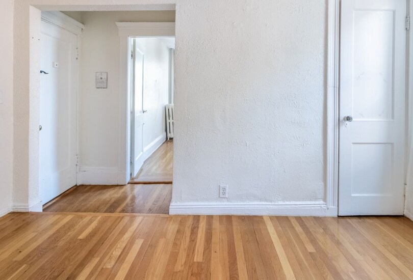 Building Photo - 5 Braemore Rd