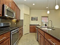 Building Photo - 1812 Poquito St