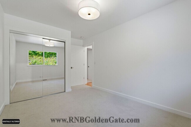 Building Photo - Newly Remodeled 3 Bedroom Home With Gorgeous Views For Rent!