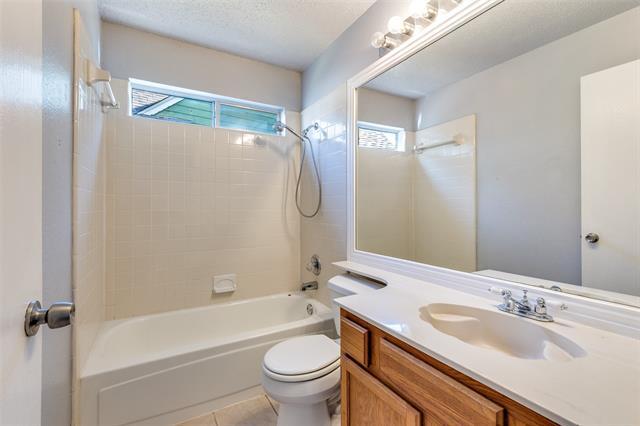 Building Photo - 3820 River Birch Rd