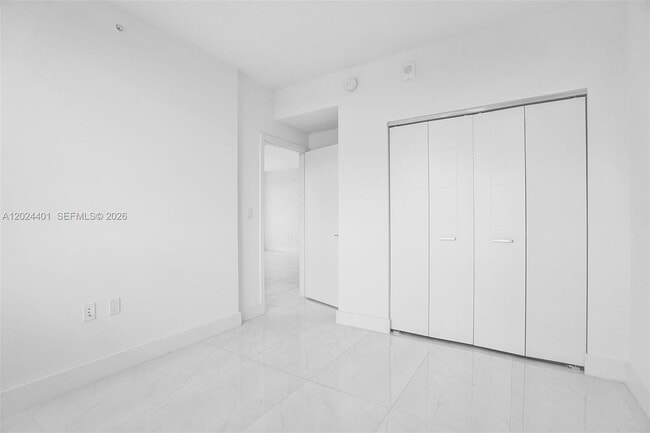 Building Photo - 301 Altara Ave
