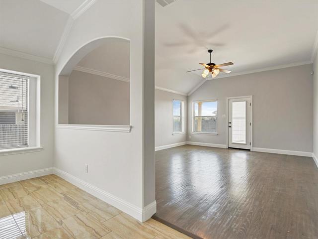 Building Photo - 224 Linden Ct