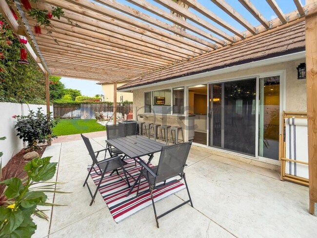 Building Photo - 8162 Havasu Cir