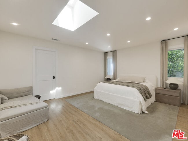 Building Photo - 13506 W Chandler Blvd