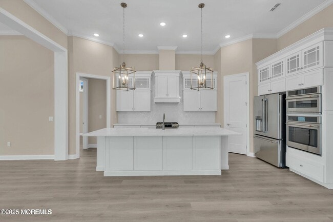 Building Photo - 53 Freesia Dr