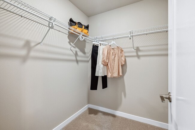 Building Photo - 3 Bed | 3.5 Bathroom | 1626 Sq Ft | $3,400