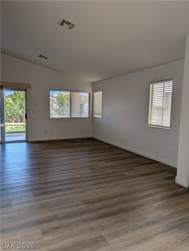 Building Photo - 5845 Springmist St