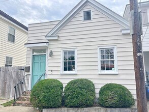 Building Photo - Available August 1st. Available FULLY FURNISHED 3 BR in the Heart of Downtown Charleston!