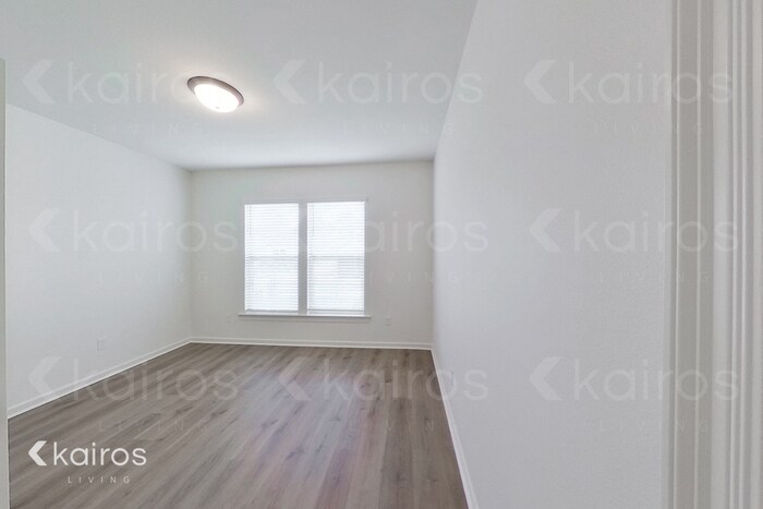 Building Photo - 114 Teddy Ln