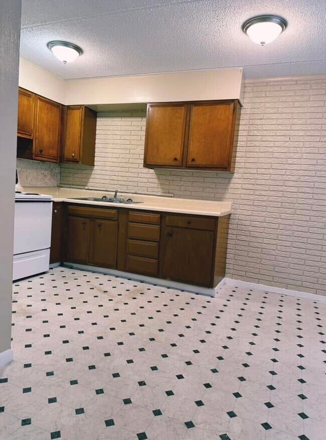 Interior Photo - Goldenbelt, JC