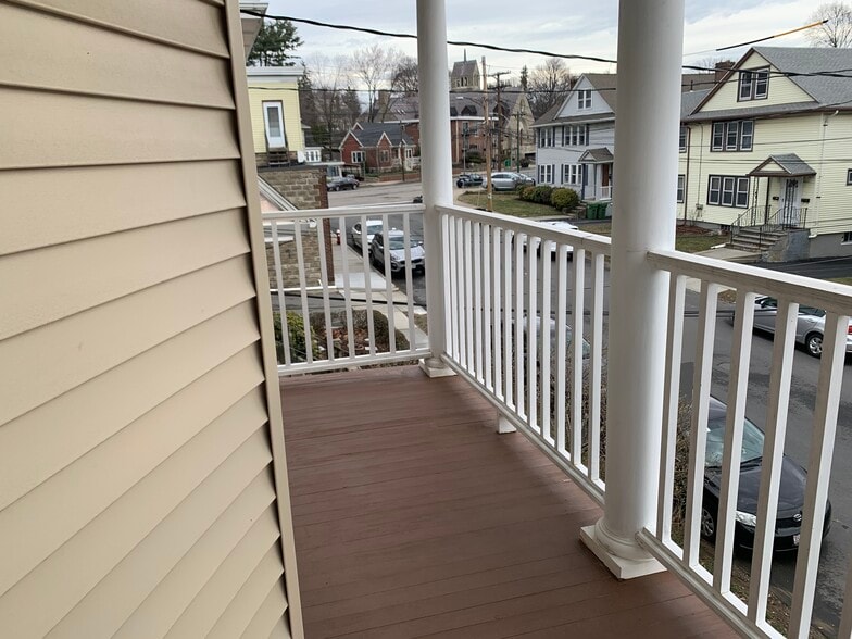 Building Photo - 15 Chauncey St