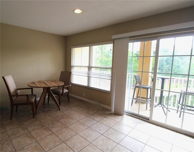 Building Photo - 7373 Black Walnut Way