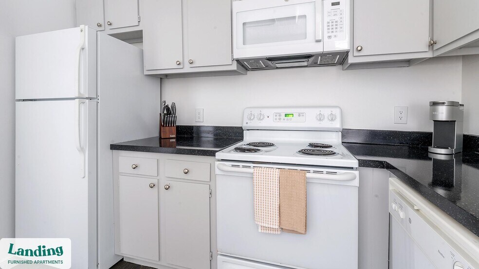 Building Photo - 222 E Saratoga St