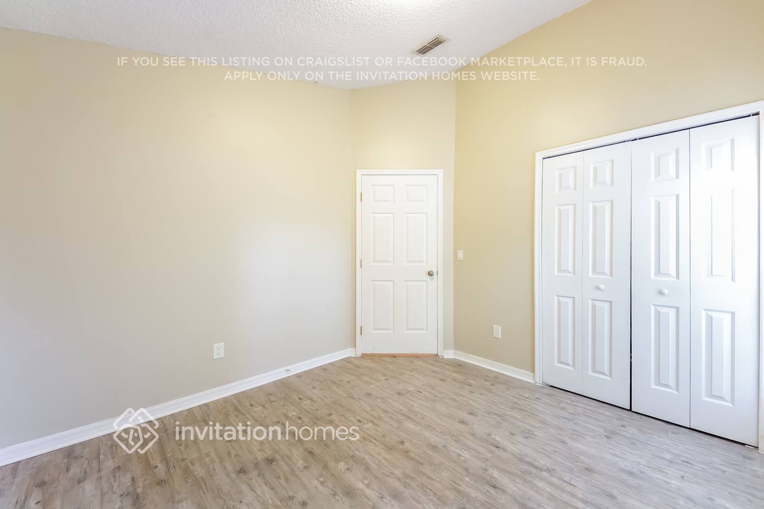 Building Photo - 1401 Brookebridge Dr