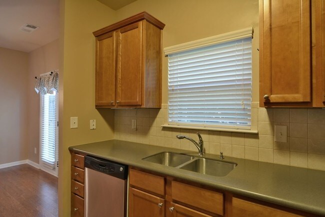 Building Photo - 1023 Nightfall Ct NW