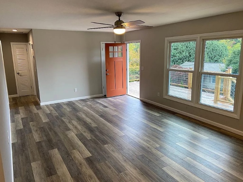 Building Photo - 107 Pebblebrook St