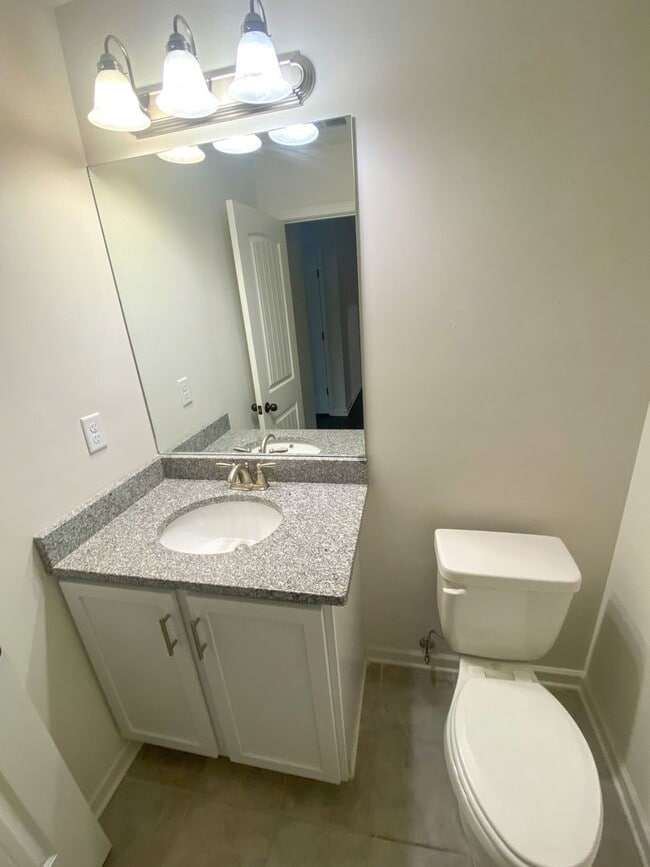 Building Photo - 4 bed, 3 bath built in 2021 in Somerville