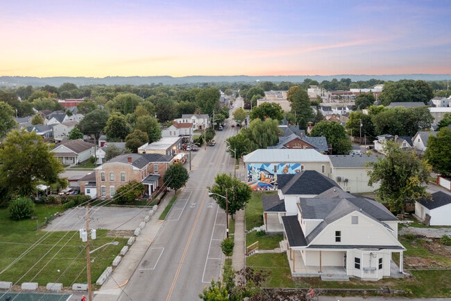 Building Photo - 614 Vincennes St