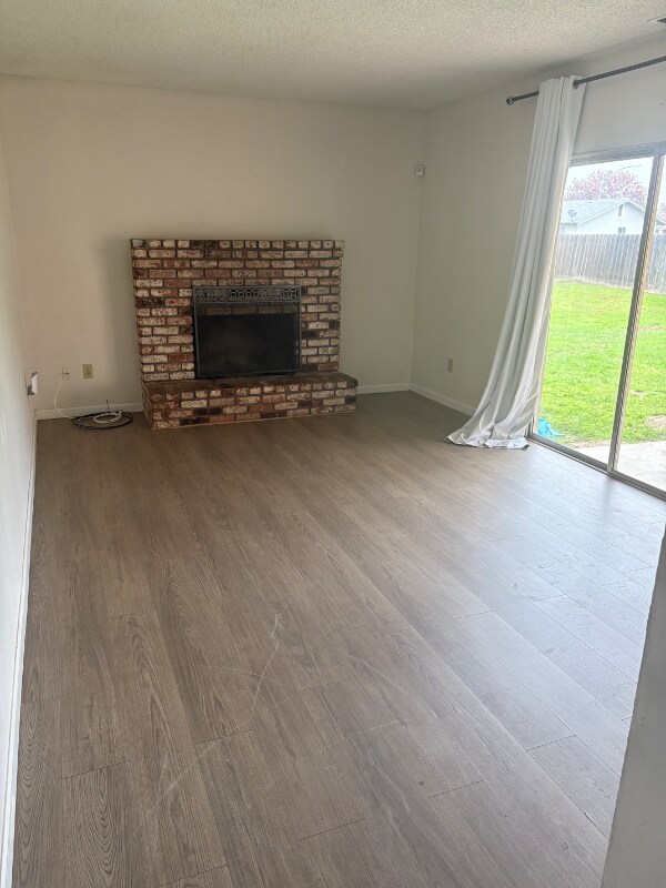 Building Photo - 1905 Roth Ct