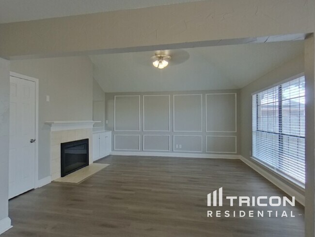 Building Photo - 7724 Grassland Dr