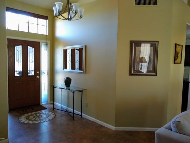 Building Photo - 10537 E Cedar Waxwing Dr