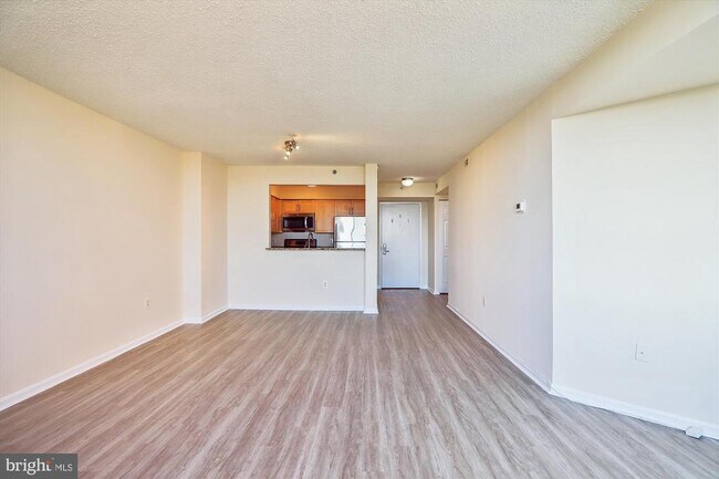 Building Photo - 10101 Grosvenor Pl