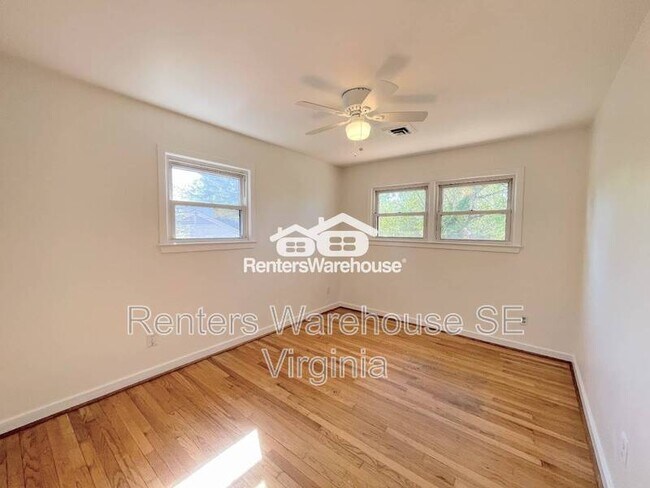 Building Photo - 354 Warrington Cir