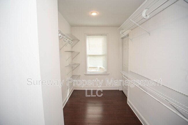 Building Photo - 150 Snyder Pl