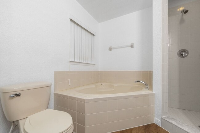 Building Photo - Updated 4 bed 2 bathroom home