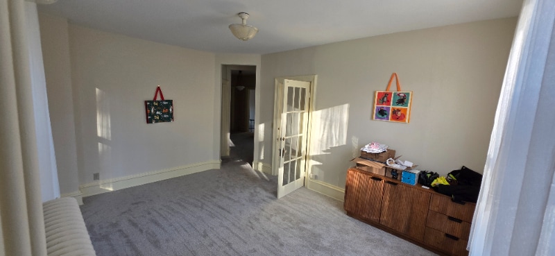 Building Photo - 621 6th St SE