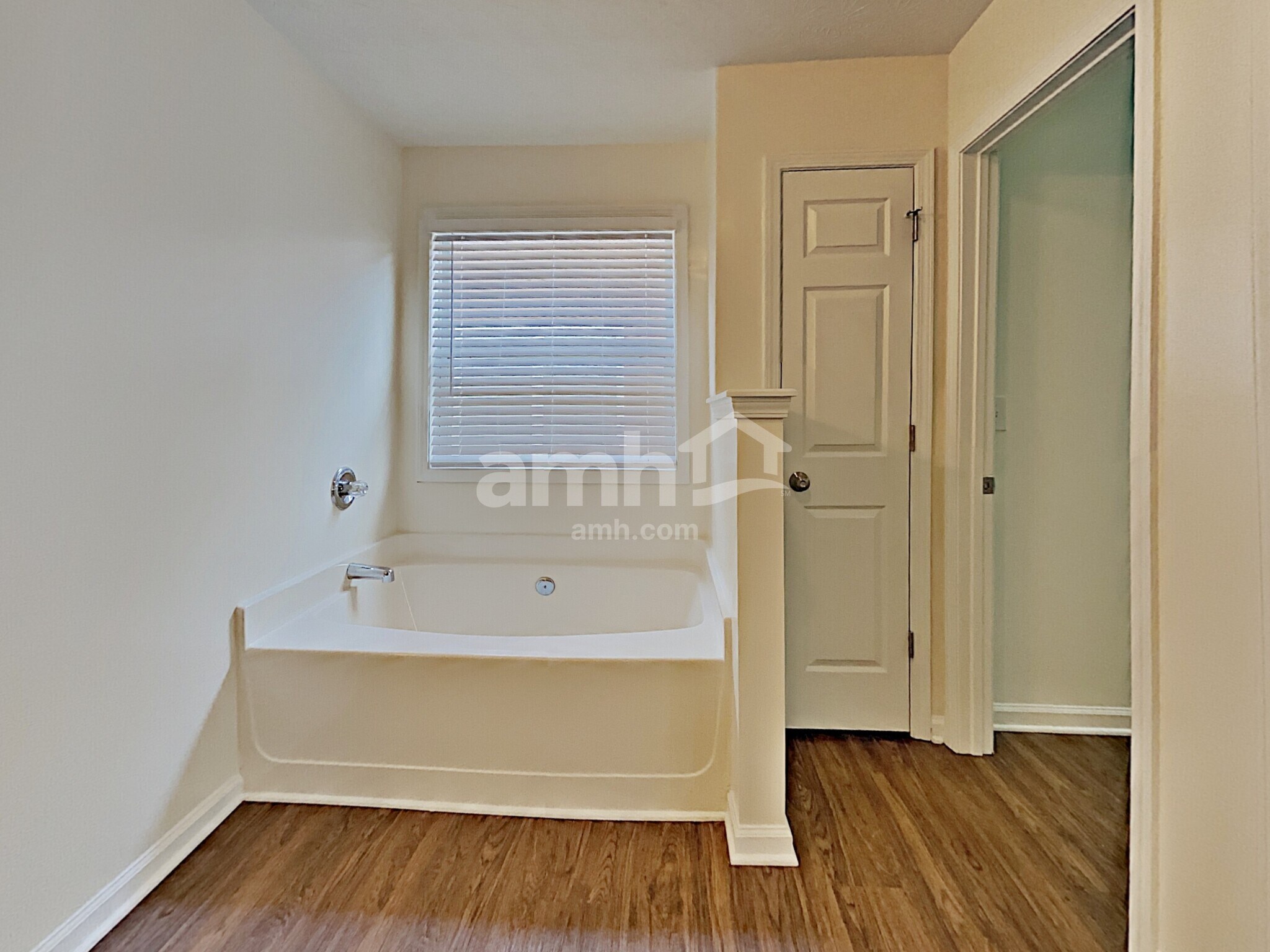 Building Photo - 3917 Abernathy Farm Way