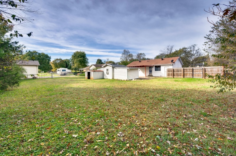 Building Photo - 349 Shirley Rd