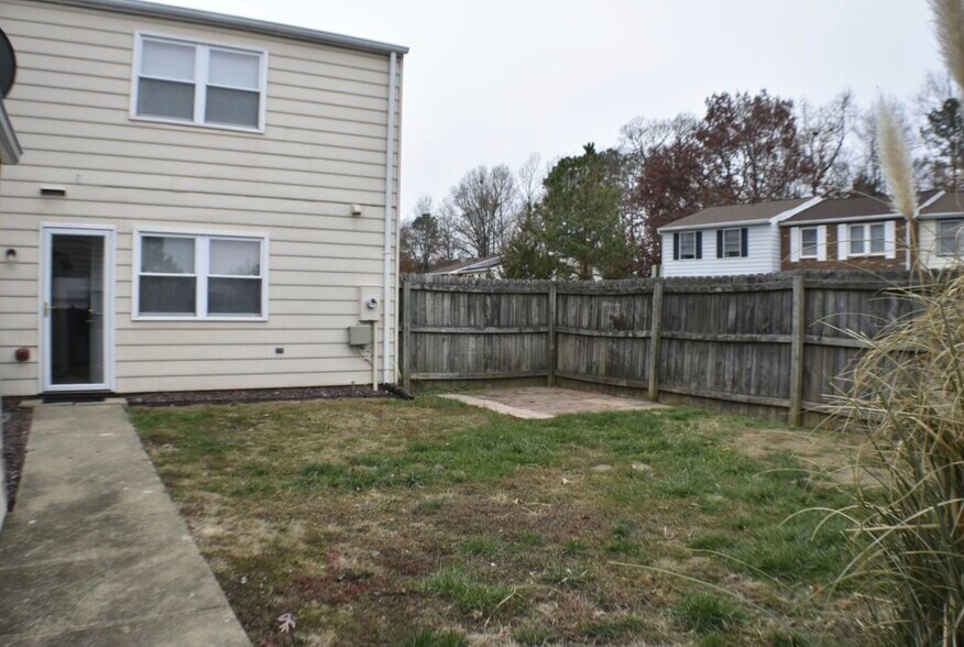 Building Photo - 9633 Springfield Woods Ct.