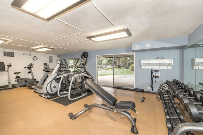 Building Photo - High Rise Living in the Heart of Downtown Palo Alto!