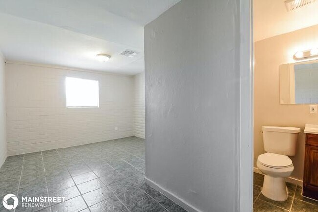 Building Photo - 5133 S Fremont Ave, Tucson, AZ 85706