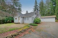 Building Photo - 2bd/1.5ba Redmond Home