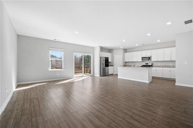 Building Photo - 4646 Waxwing St