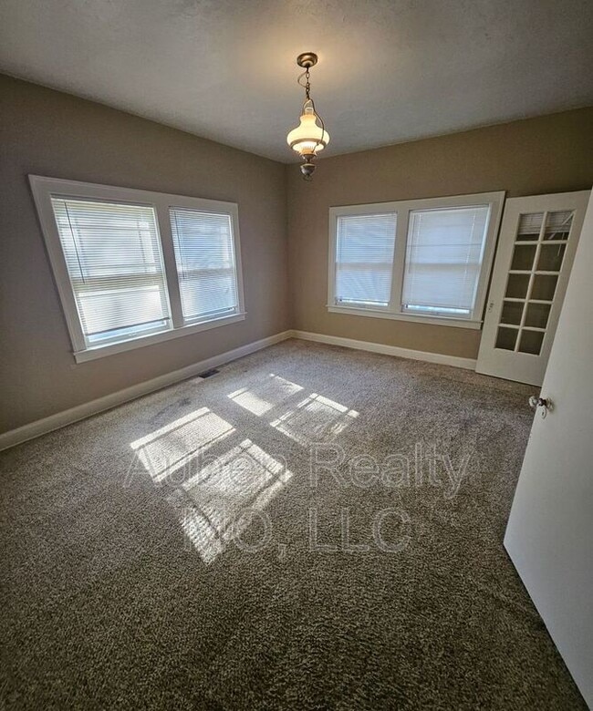 Building Photo - 5420 Rockhill Rd