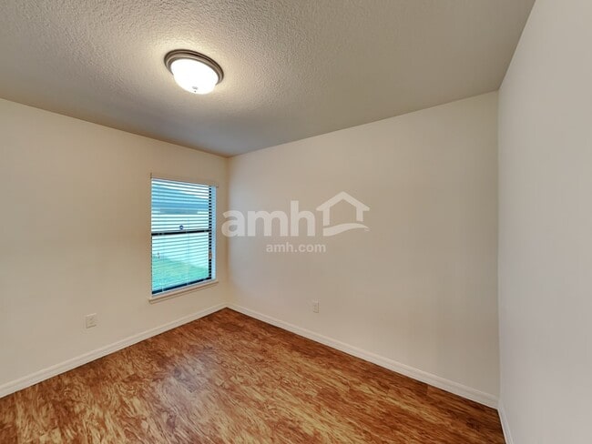Building Photo - 619 Chatham Walk Dr