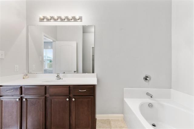 Building Photo - 6041 Spring Ranch Dr