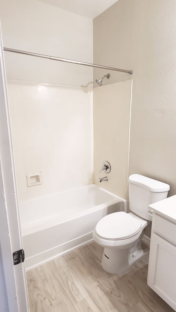 Building Photo - REMODELED 3-BEDROOM BY SAN TAN MALL