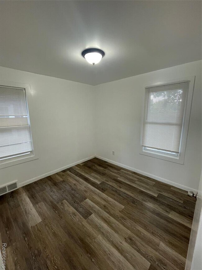 Building Photo - 11393 Prest St