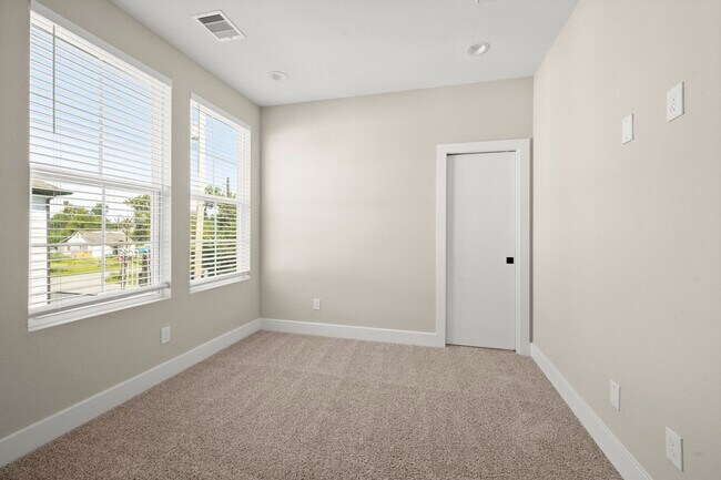 Building Photo - 3208 Bostic St